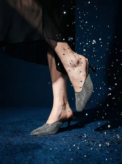 Мюли серебристого цвета на высоком каблуке